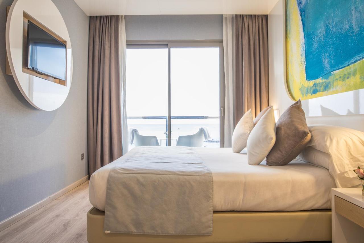 Az Vague D'or Hotel 4*
